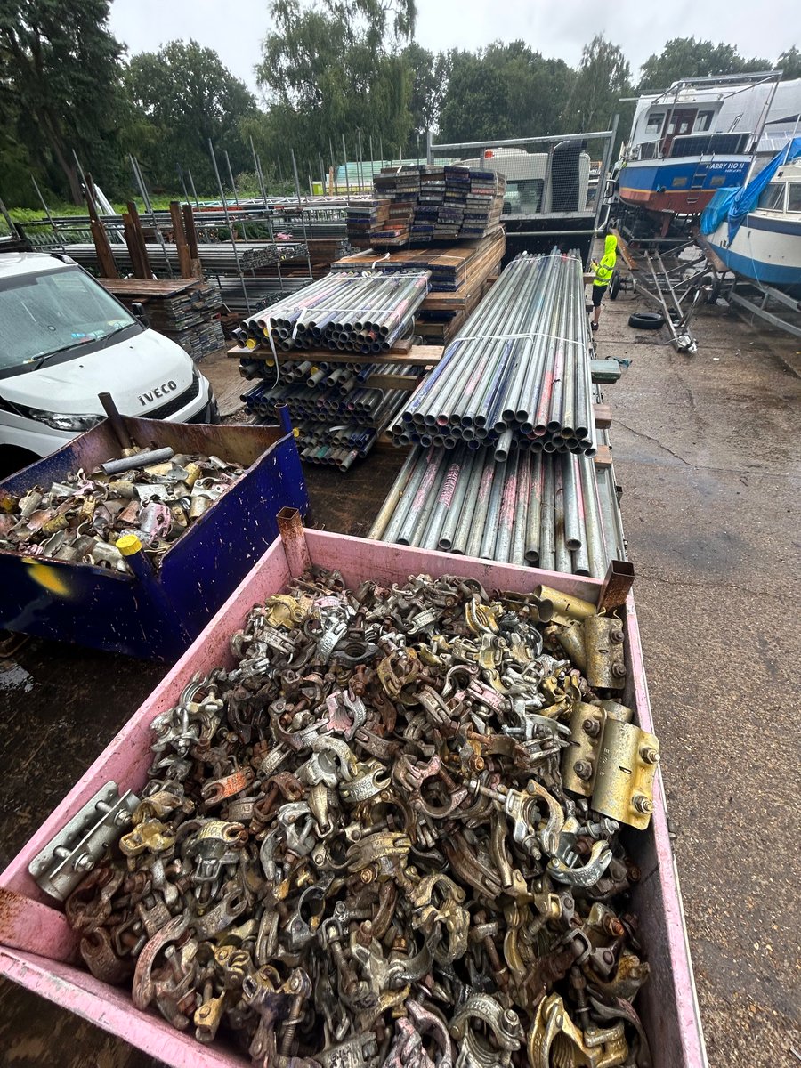 _GuyMoore's tweet image. 🌟 Thrilled to Announce the Launch of Up Top Scaffolding! 🌟

Today, we received our second delivery of scaffolding gear. This state-of-the-art equipment empowers us to elevate our performance, making our job sites more efficient than ever before! 💪

At Up Top Roofing, we…