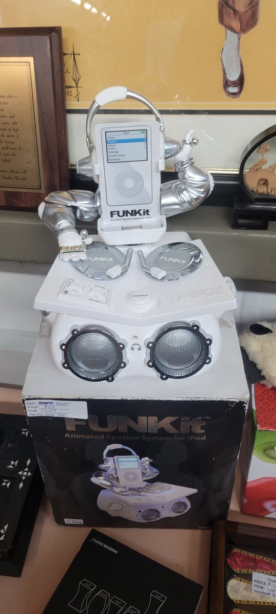 Someone get @.PodsDank on this thinkg I found