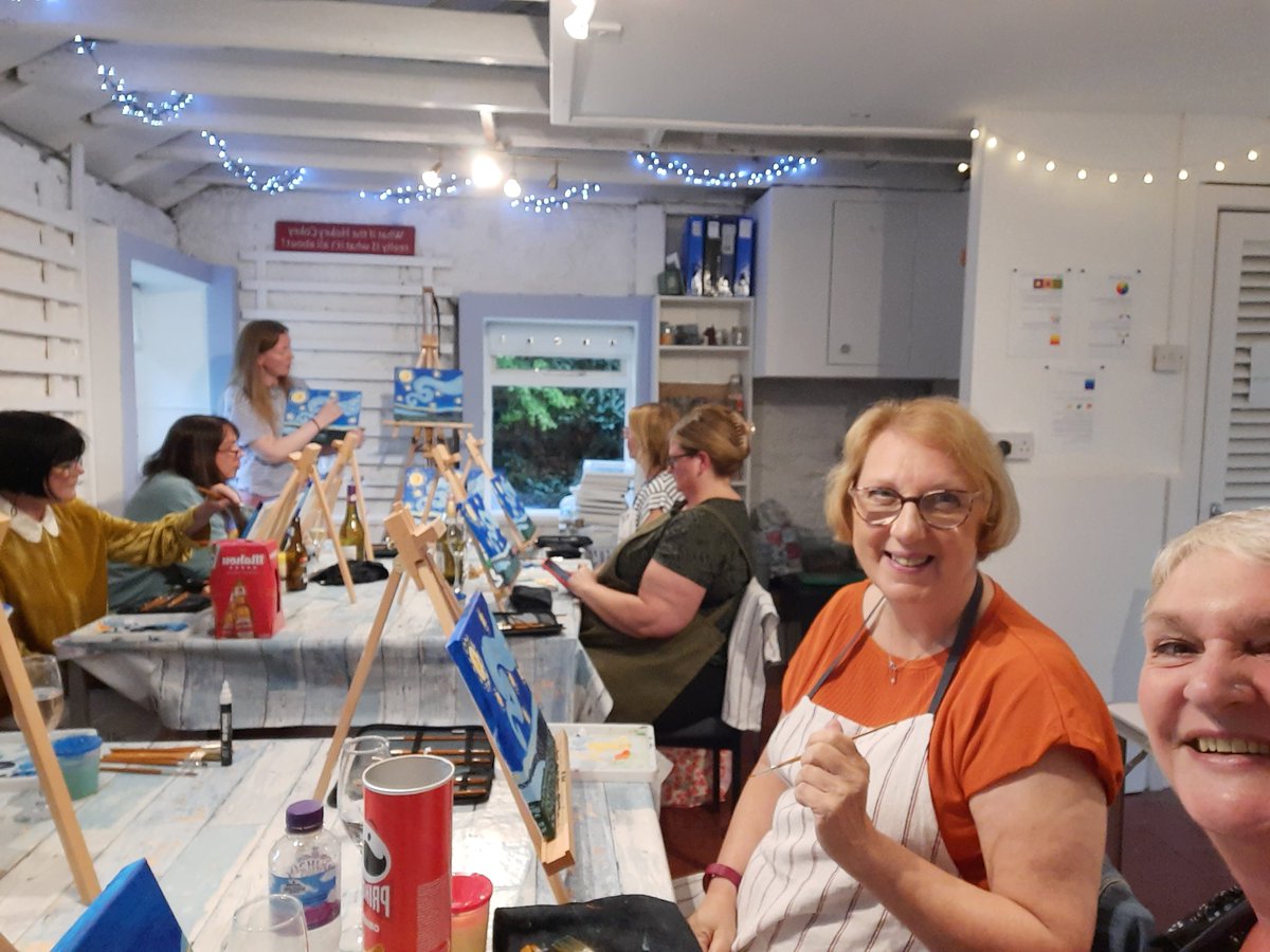 egan39's tweet photo. Fantastic evening. Starry Night-Fancy a Gogh  with @heatherlaingart @art_at_the_grange https://t.co/b5fGRDyAJg