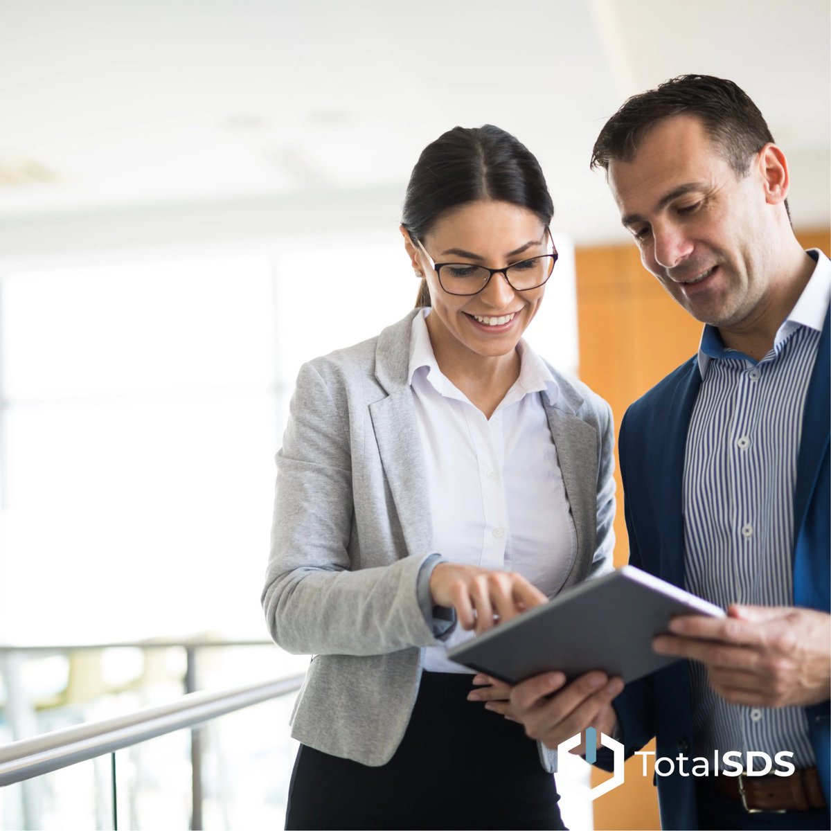 TotalSDS's tweet photo. Here is how to use authoring software for SDSs: 

1. Select the authoring software
2. Collect relevant information
3. Create a new SDS
4. Enter product details
5. Enter hazard information
6. Generate sections and headings
7. Review and edit 
8. Generate the final SDS

#totalsds https://t.co/Xs6wro7qIS