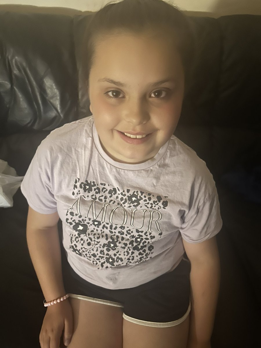 HitchenBeth's tweet photo. A massive thank you to all the staff that gave up their time to take our children away to London for 2 amazing days and made sure they was all looked after and had a memorable time❤️ Lexi has had the best time so thank you!⭐️ Enjoy your weekend you deserve it🏅@parishschool1 https://t.co/W00UAKIHW5