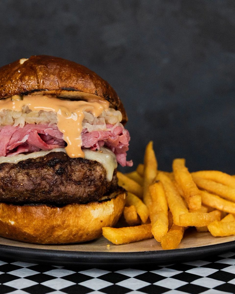 Beef's tweet image. We're never gonna turn down a good burger with fries. But, what's your favorite type? Crinkle cut, shoestring, waffle, sweet potato - classic or something else? Let us know!

#BeefFarmersAndRanchers #FrenchFryDay