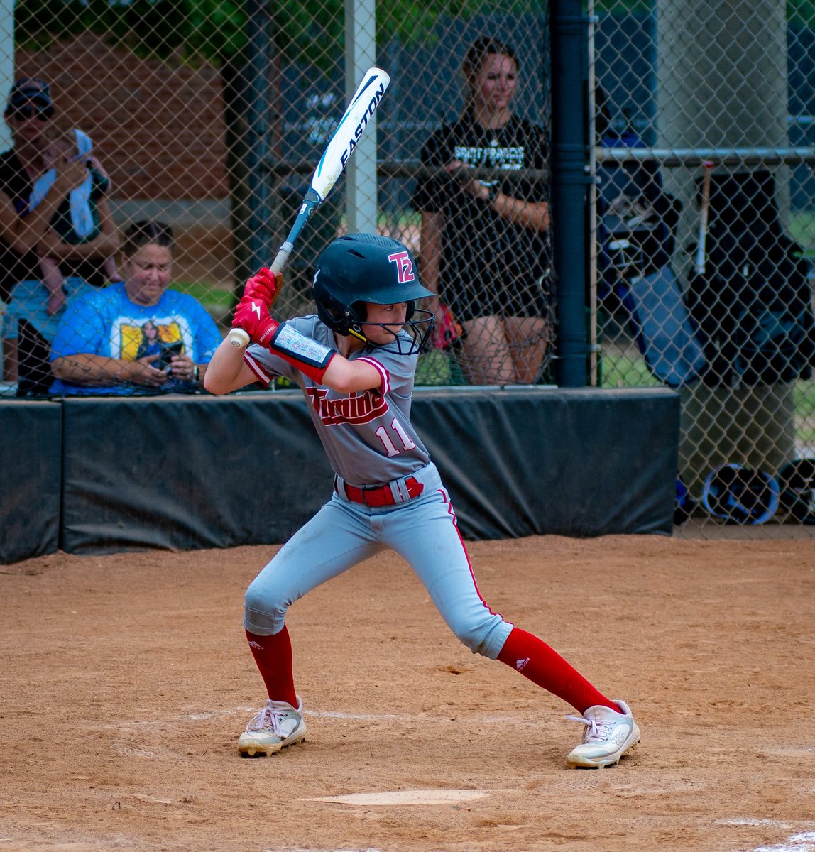 cpaulsell's tweet photo. The season has come to an end in Nashville for Ella.  What a great first season with @Turnin2Softball T2 Davis. Looking forward to returning with them next year! #t2davis https://t.co/qaiAS8wd8t