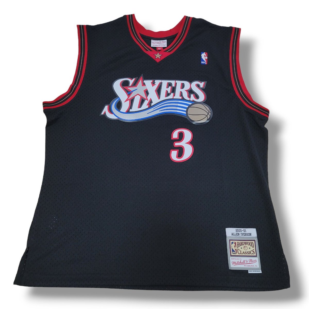 当店でもついに
#MitchellandNess の #SwingmanJersey が取り扱い開始ですっ！！

老舗ミッチェル&amp;ネスだからこそ出せる一流の職人技が光るユニフォームの迫力と存在感をぜひご体感ください♪

#NBA #バスケットボール 
#ユニホーム