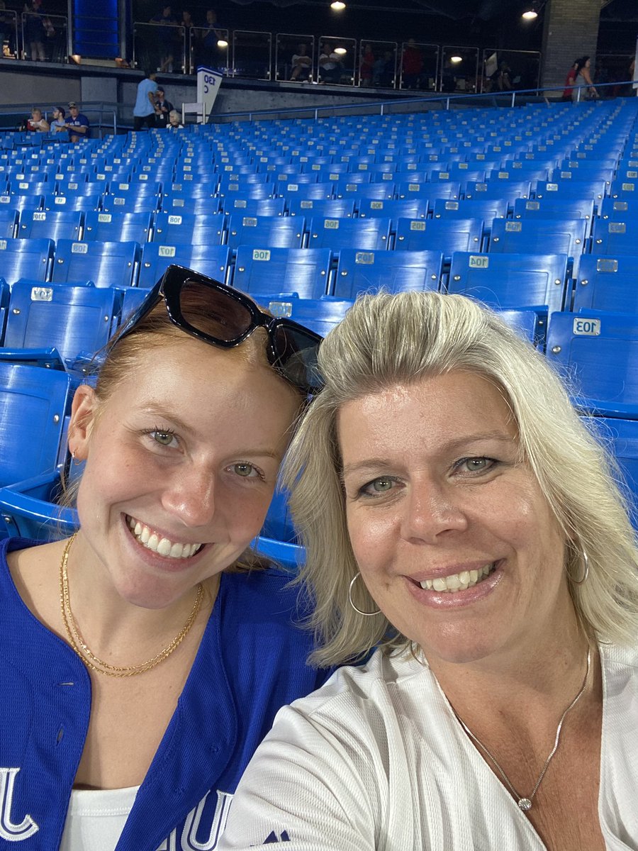 samoe15's tweet photo. Always a blast @BlueJays 
#NextLevel https://t.co/1nUmD1GbWG