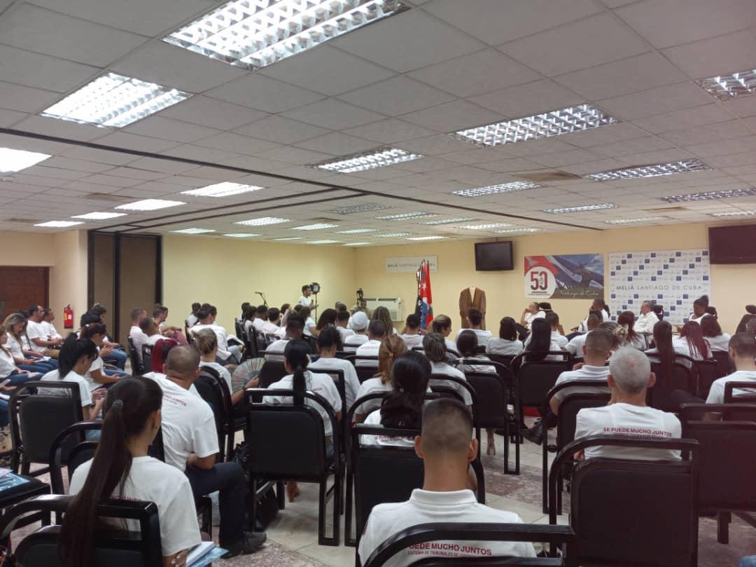 ¡¡¡Fabuloso intercambio con jueces jóvenes, y otros con más experiencia, de todo el país!!! Múltiples muestras de compromiso, patriotismo, consagración y pasión por la justicia judicial.
#JusticiaEfectivaYTransparente 
#SePuedeMuchoJuntos