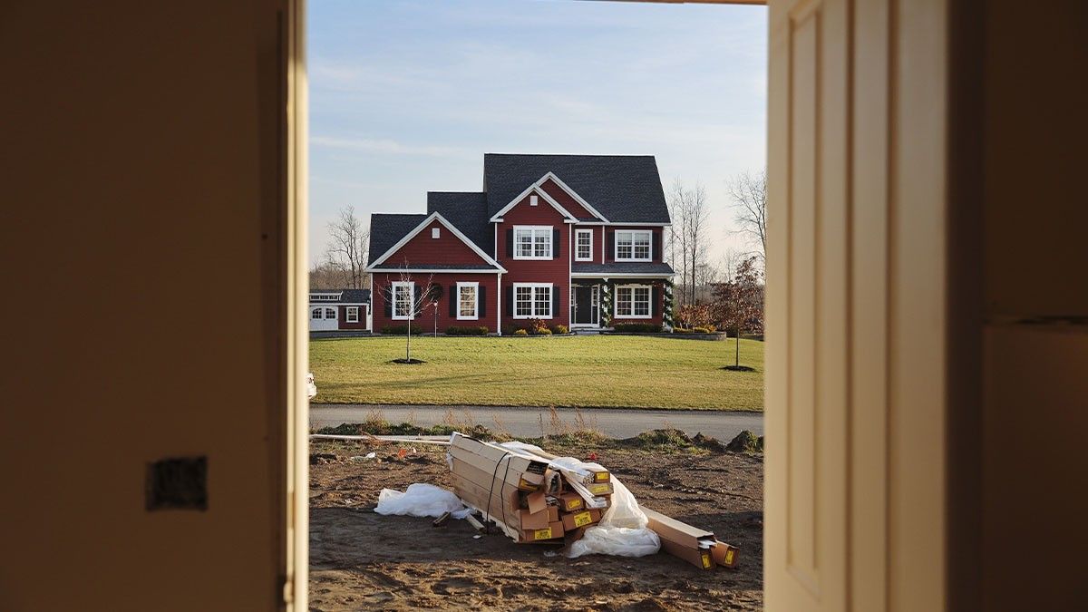 ForemanRealtor's tweet photo. Learn why brand new homes are currently more affordable in certain markets!

Shannon Markle
Onyx Wealth Realty
(408)992-5111
shannon@onyxwealthrealty.com
DRE #01992850 https://t.co/G0QvQVoOL4 https://t.co/Pn8wrzgacI