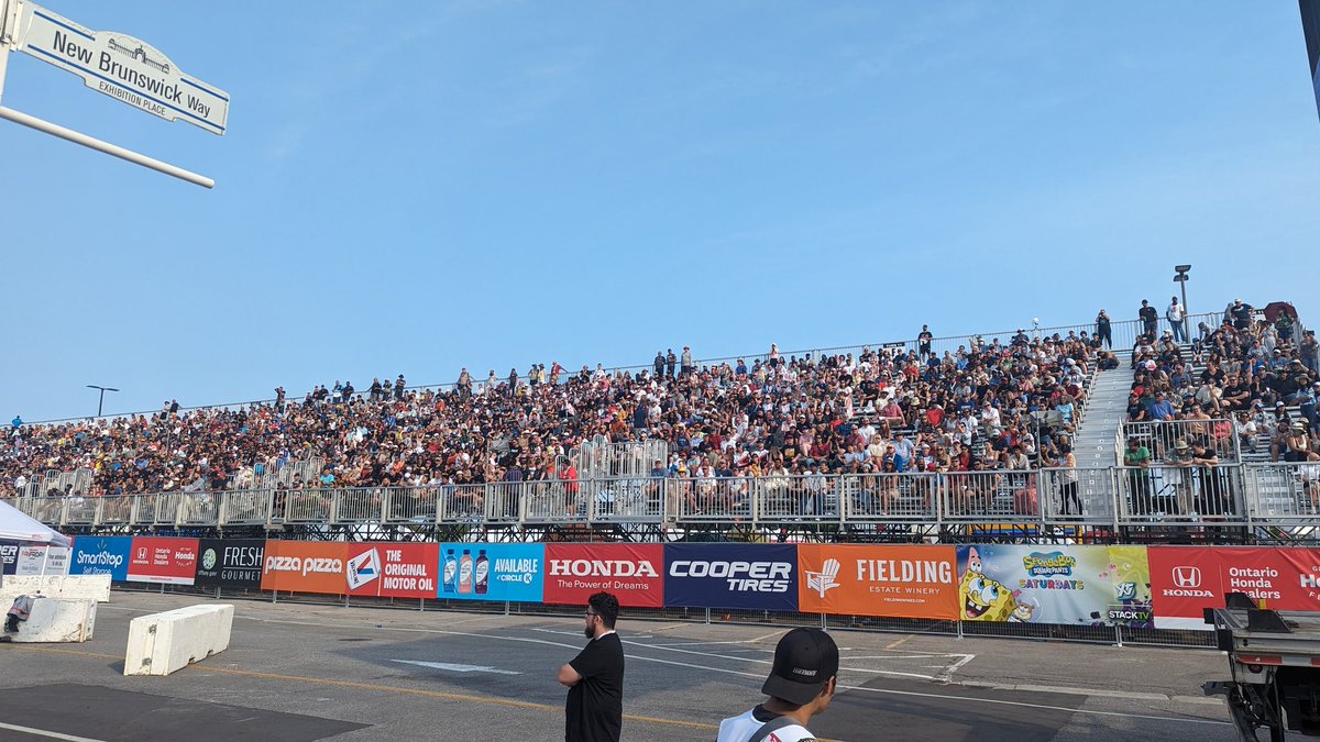 SEllisHockey's tweet photo. The fan support for the @NASCARPintys race was unbelievable. Glad the series delivered with an exciting finish. https://t.co/6gWgvmXNGp