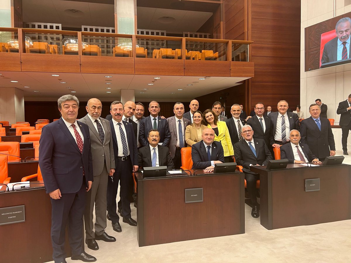ayyuceturkestas's tweet photo. 28. Dönem’in ilk yasama yılını ekonomik anlamda darda olan vatandaşımıza ek yük getiren ek bütçe kanuna İYİ PARTİ olarak RET vererek kapattık. 1 Ekim’de tekrar Türk Milleti’nin meclisteki en güçlü sesi olarak bu sıralarda olacağız. #rotamıznetpusulamızmillet #iyiparti https://t.co/NvAafJ4ODb