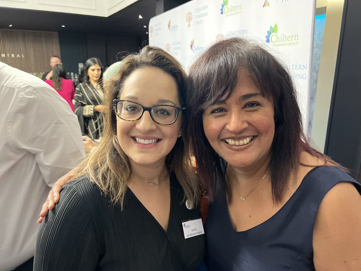 Bhamini Lynn Assoc. CIPD (@bhaminilynn) on Twitter photo Powerful evening, professionally and personally! Thank you <a href="/ChilternLT/">Chiltern Learning Trust</a> <a href="/unleashing_me/">Unleashing Me</a> <a href="/ojukomiller/">Professor Paul Miller #BLM</a> @Ethical_Leader #REND And <a href="/AntoniaSpinks/">Antonia Spinks FCCT</a> for bringing me along! (I also got to #fangirl IRL with <a href="/_MixEdUK/">MixEd</a> legend <a href="/Louise_MixEd/">Louise Jaunbocus-Cooper</a>) Powerful evening, professionally and personally! Thank you <a href="/ChilternLT/">Chiltern Learning Trust</a> <a href="/unleashing_me/">Unleashing Me</a> <a href="/ojukomiller/">Professor Paul Miller #BLM</a> @Ethical_Leader #REND And <a href="/AntoniaSpinks/">Antonia Spinks FCCT</a> for bringing me along! (I also got to #fangirl IRL with <a href="/_MixEdUK/">MixEd</a> legend <a href="/Louise_MixEd/">Louise Jaunbocus-Cooper</a>)