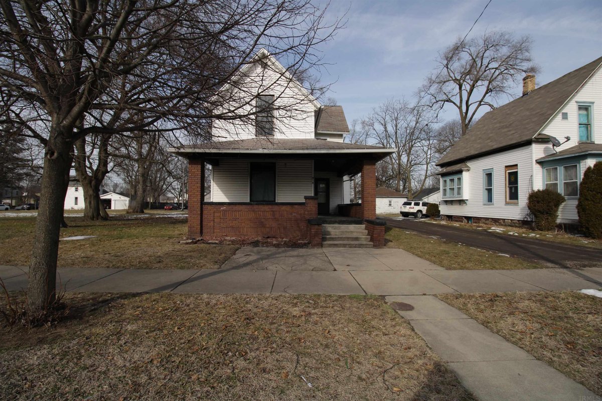 snyder_strategy's tweet photo. Just listed by Tawasha McKnight-Swanson in #Elkhart #IN. 918 W Cleveland Avenue! Please retweet!  https://t.co/n6a28E5mHS https://t.co/ic8633RNcT