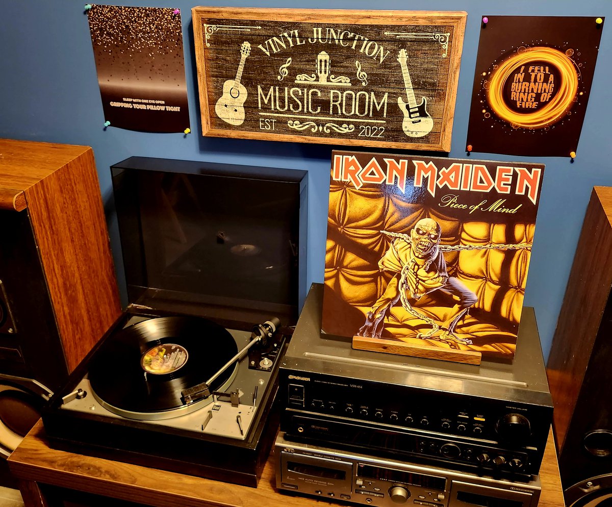 Next up... 🤘🎶💿

Iron Maiden: Piece of Mind (1983: 2014 Reissue)

#vinyl #vinylcollection #vinylcollector #vinylcollectors #vinylrecord #vinylrecords #record #recordcollection #recordcollector #ironmaiden #pieceofmind #thetrooper #whereeaglesdare #METAL #nwobhm #80smetal