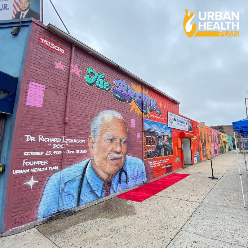Urbanhealthplan's tweet photo. We were proud to join @OfficialYMPJ, @CMSalamancaJr, @NYSenSepulveda, @kennyburgosny, @tatscru , Theodore Livingston, and @rhynnasantos at today's ceremony dedicating the amazing mural on the corner of Westchester Ave and Southern Blvd to our community. https://t.co/Ji9TI2gH15