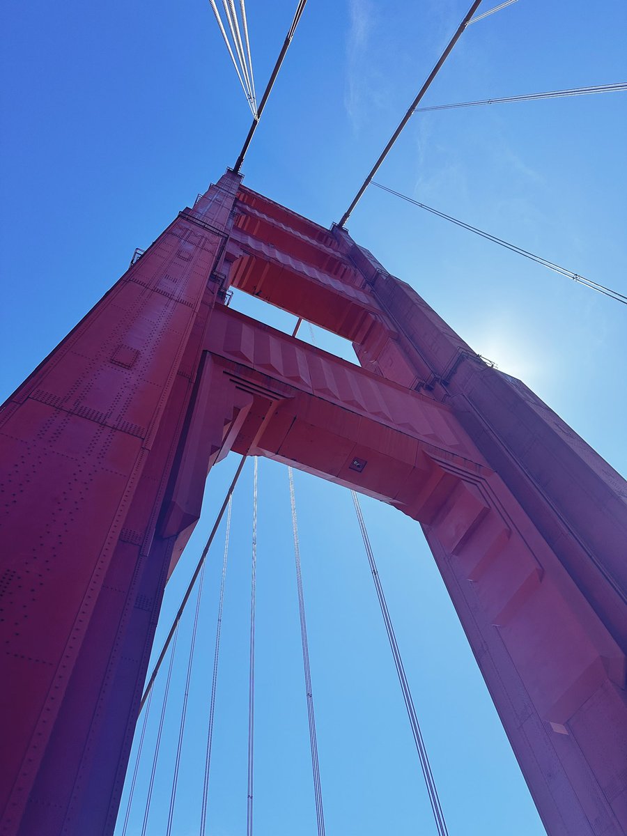 heymsana's tweet photo. each time I find myself wandering across the Golden Gate Bridge I’m reminded that it wasn’t until I was 24 yrs old that Alcatraz is NOT that one place in Harry Potter🪄 https://t.co/M85y5AxEnv