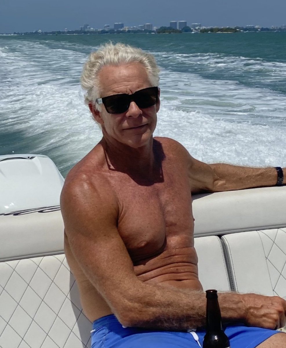 Mark_Sisson's tweet photo. I never thought much about turning 70. Somehow 70 seemed so far out there, so distant into the future that I never paid attention. I guess I was too busy living my life. 

Well, that day has arrived. https://t.co/E5OhwrAVFS