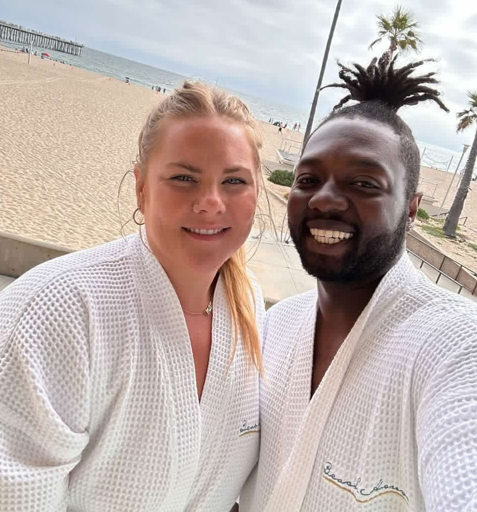 BeachHouseHotel's tweet photo. Couple's retreat? Weekend getaway? Treating you and yours? Whatever the occasion, our premier Hermosa location will have you both smiling from ear to ear. 

Take advantage of our 25th anniversary rates (until July 16th!) by booking your stay today.

📸: @thepeoplespastor_ https://t.co/feZo0b023H