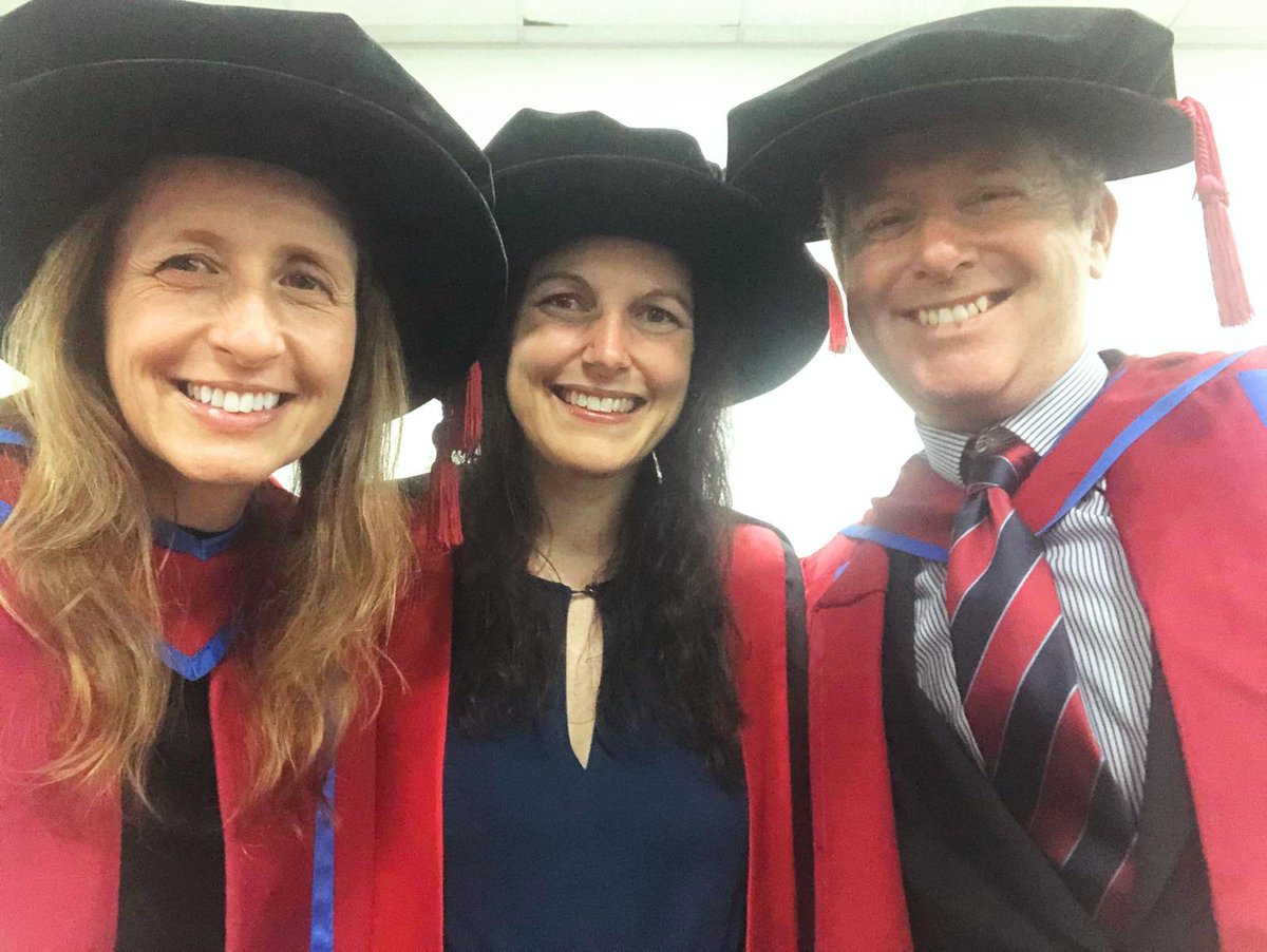 KiwiRowebot's tweet photo. Huge congratulations to all of our @MentalhealthMSc students and @UCLPsychiatry PhD students who graduated today! A wonderful achievement, enjoy your celebrations 🎉🎊 #UCLGraduation https://t.co/Y2oGopb6fg