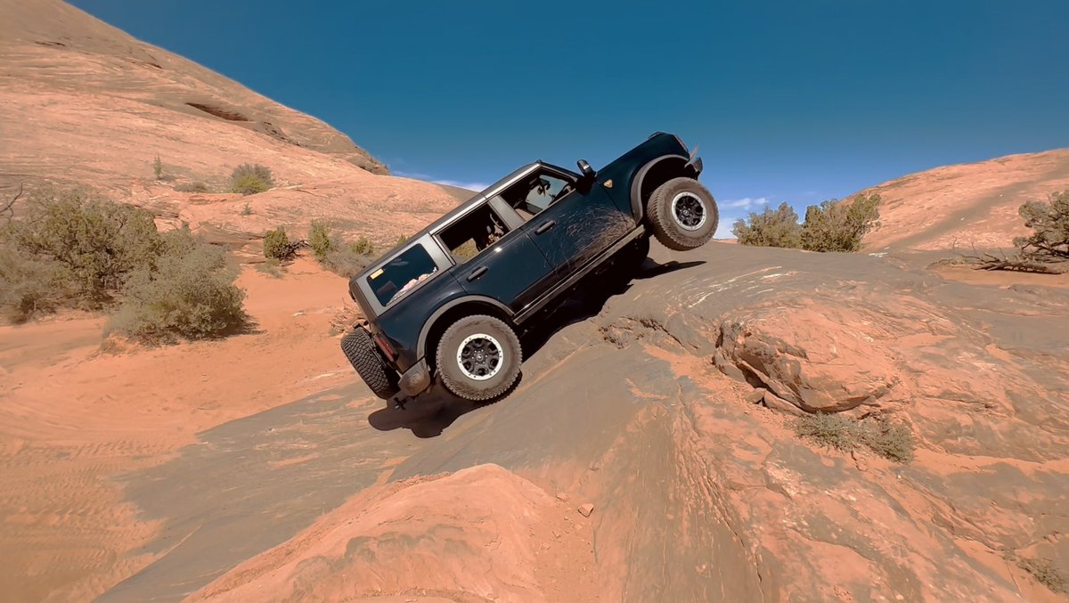 TexasFancyBoots's tweet photo. Squat, and extend.
๐๏ธโโ๏ธ
#BigEarl #Moab https://t.co/gNiDAPHBG3