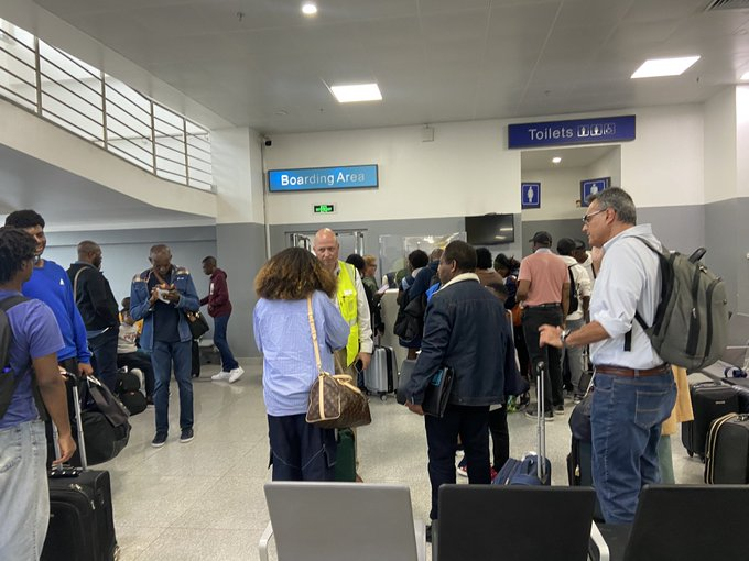 Remember the Sosoliso Airlines crash in 2006 at Port Harcourt International Airport?

The flight where 60 Loyola Jesuit College kids died because PHIA didn't have functional fire trucks?

Well read this from today.