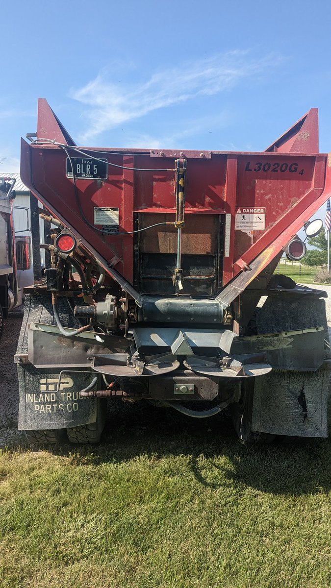 lbeeler12's tweet image. 2005 Sterling LT 9500
Mercedes MBE 4000
423,500 miles
Quad Axle
8LL
Engine overhaul at 370,000 miles
$64,500
RT's appreciated