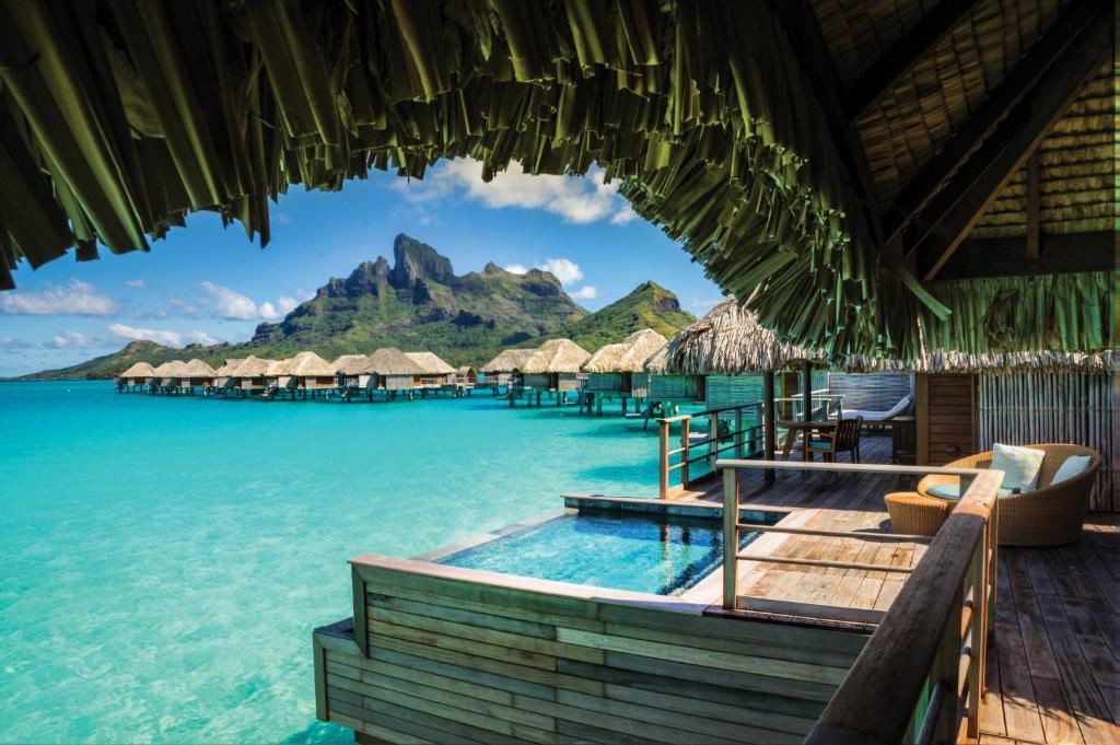 RotatingMarble's tweet photo. Bora Bora

Yes please! Anyone been? https://t.co/aAYgfJKp2W