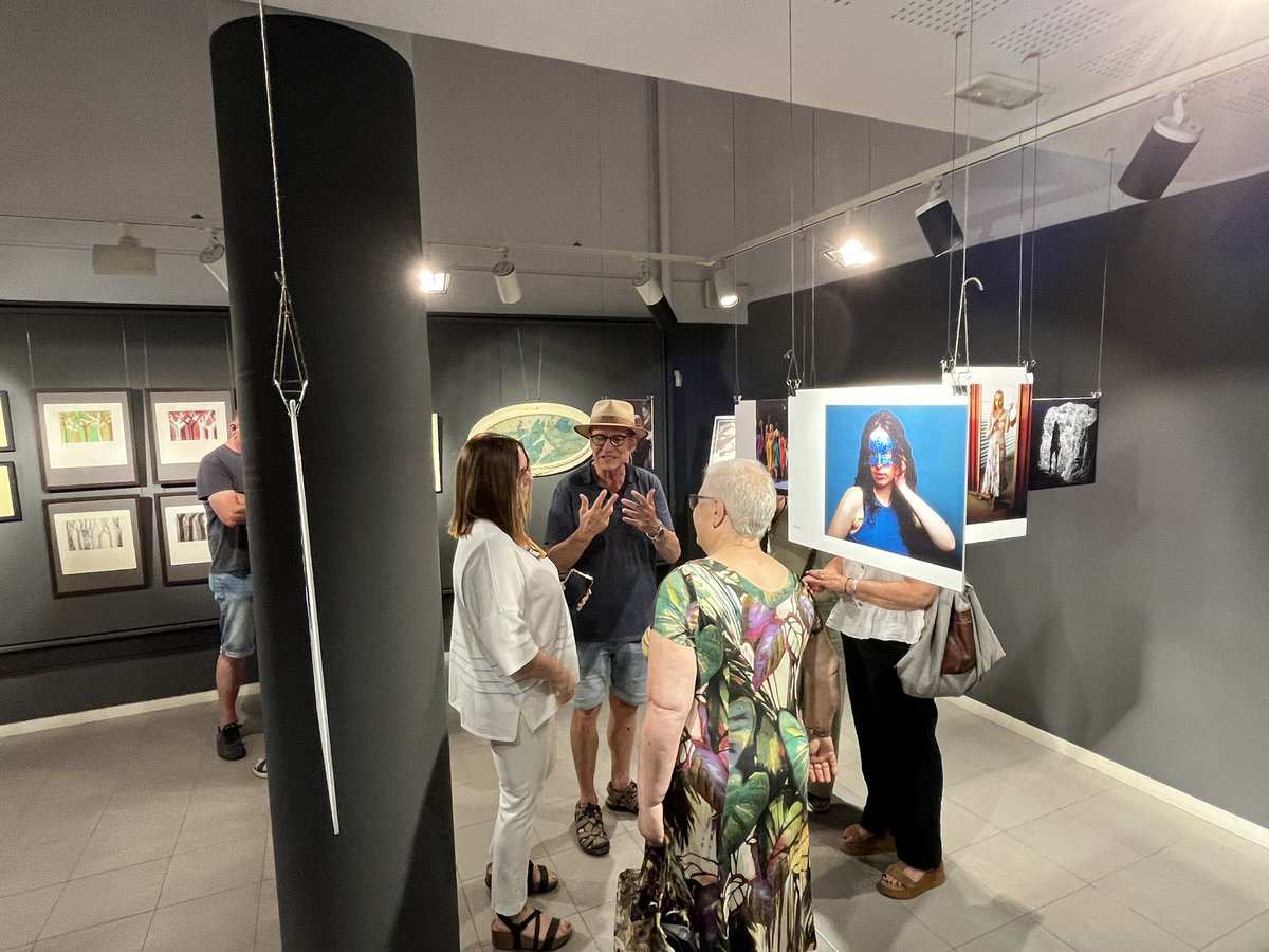 Ajuntament Igualada (@ajigualada) on Twitter photo Des d'avui La Sala d'Exposicions acull una mostra de treballs de fotografia i gravat dels alumnes de l'Escola Oberta de l'<a href="/Escola_LaGaspar/">EMAIgualadaLaGaspar</a> Des d'avui La Sala d'Exposicions acull una mostra de treballs de fotografia i gravat dels alumnes de l'Escola Oberta de l'<a href="/Escola_LaGaspar/">EMAIgualadaLaGaspar</a>