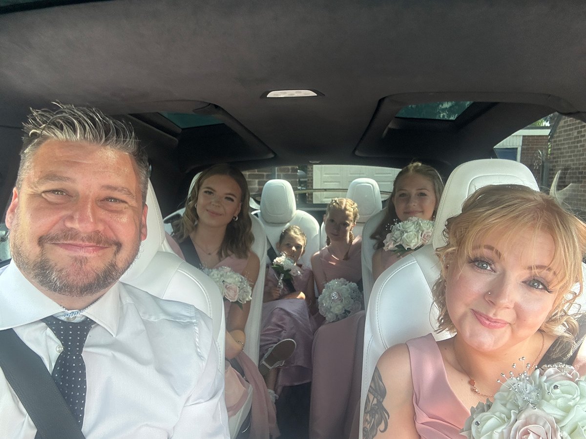Mac77Cars's tweet photo. Congratulations to Siobhan &amp; Gart, thank you for asking us to be a part of your special day with our Tesla Model X car. We wish the bride and groom every happiness in their future together 💒💍🥂
#weddingcarhire #teslamodelx #teslamodelxp100d #tvcars #filmcars #mac77 #mac77cars https://t.co/DmZk9i4sIl