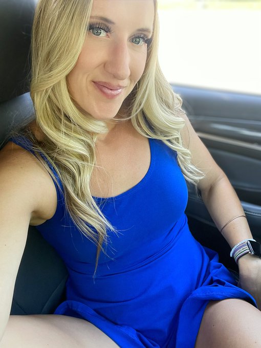 No panties on! 😈 https://t.co/SIgaSz4sa5<a href="/tag/fslot"class="tags"><span>#fslot</span></a>