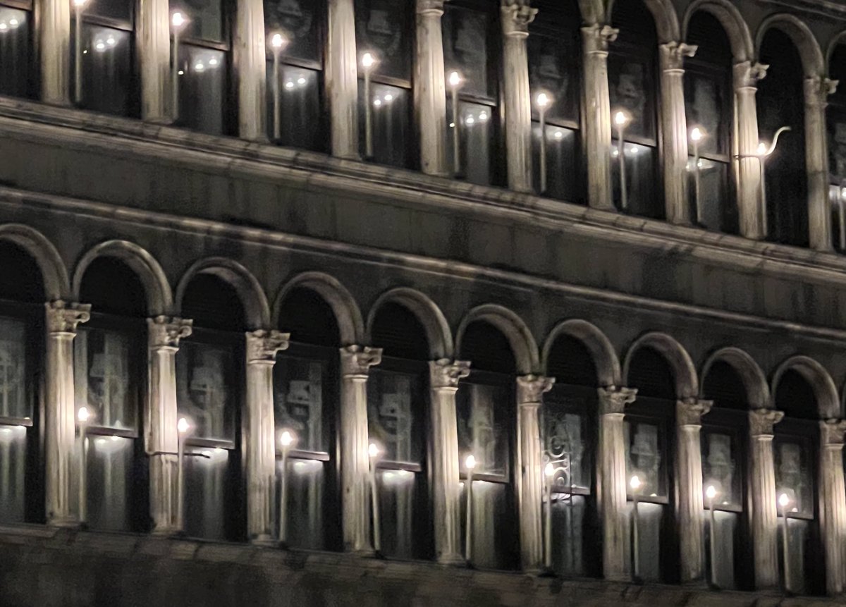 Russell Crowe tweet media