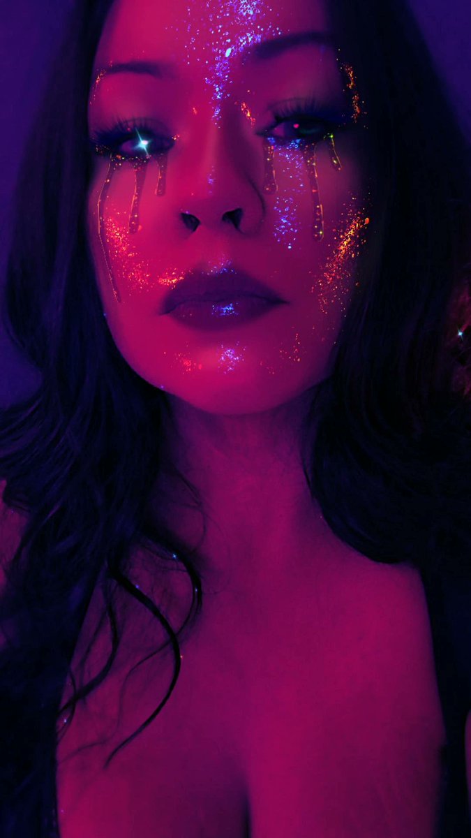 AmeliaXSanders's tweet photo. https://t.co/9YARQmW280

Content coming soon, subscribe to my page while it's free! Hang out with me and let's get to know each other 😃💜 https://t.co/ODUQxKPAdW