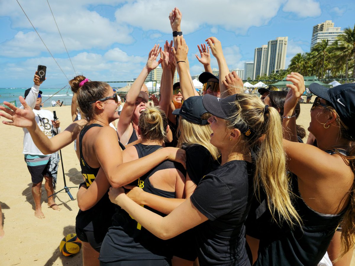 @calpolybeach @UHBeachVolley @LBSUBeachVB The Beach advance to the Championship match after taking the match in dramatic fashion! #GoBeach x #OnlyTheBold 🏖️🏐