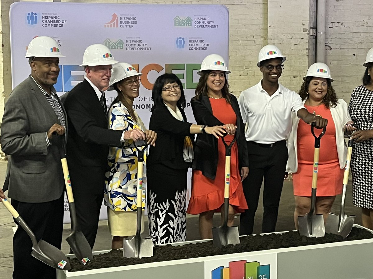 TimBarnettMD's tweet photo. So honored to attend the groundbreaking ceremony for @CentroVilla25 this afternoon. A huge win for the fantastic Cleveland citizens of Hispanic descent. #CCLutheranHospital’s neighbors to the south on W25th will have a first class city center! https://t.co/55fPW3z1Q4