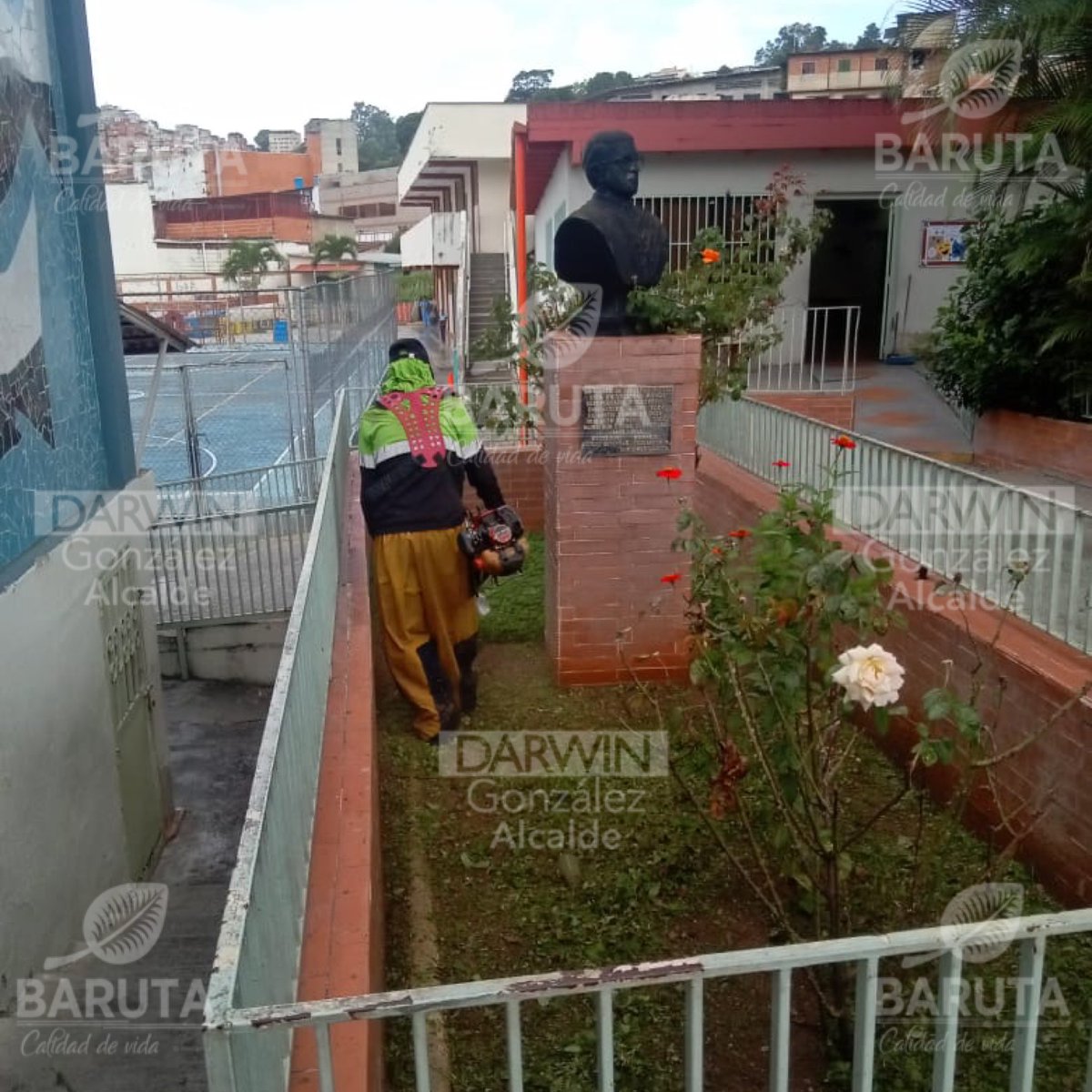 darwingonzalezp's tweet photo. El equipo de áreas verdes realizó las siguientes solicitudes en el municipio:

📍Saneamiento ambiental en la calle Chivacoa de #SanRoman.

📍Poda lumínica en la Av. La Colina de #SantaInés.

📍Saneamiento ambiental en el Colegio Monseñor Lucas Castillo en el #PuebloDeBaruta. https://t.co/FzFH6rxc1q