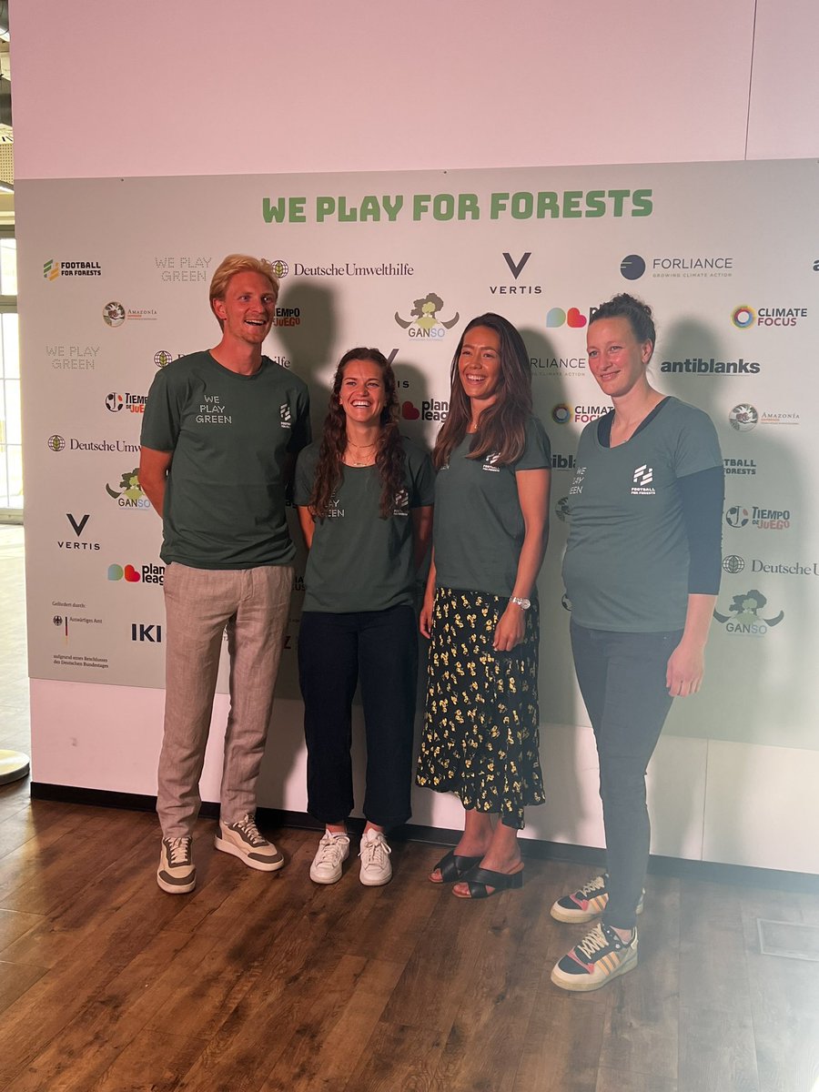 WePlayGreen tweet media