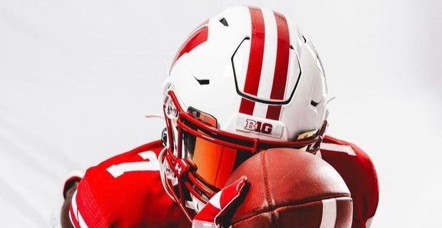 The Impact: Dilin Jones is a Badger

#Badgers get another exciting tailback in Jones, who has some intriguing all-around ability.

https://t.co/5BY59tI03V (VIP) https://t.co/OoJT5yRwUN