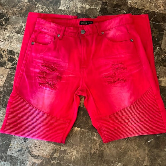 SwaggerSuite's tweet photo. So good I had to share! Check out all the items I'm loving on @Poshmarkapp from @I_Am_Dreamz @LadyBella_1 #poshmark #fashion #style #shopmycloset #fashionforms #westkei #denimrivet: https://t.co/SBSZmlLoyK https://t.co/lyroZ9FswE