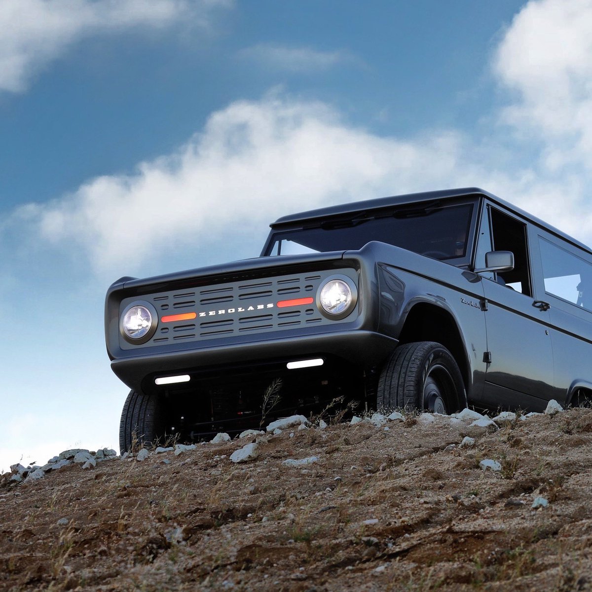 zerolabsauto's tweet photo. Reaching the top is a choice, descending is a choice. But if you want to make an impact, scaling the heights repeatedly is a must. #zerolabs #classicelectric https://t.co/cbZRKt4Fw4