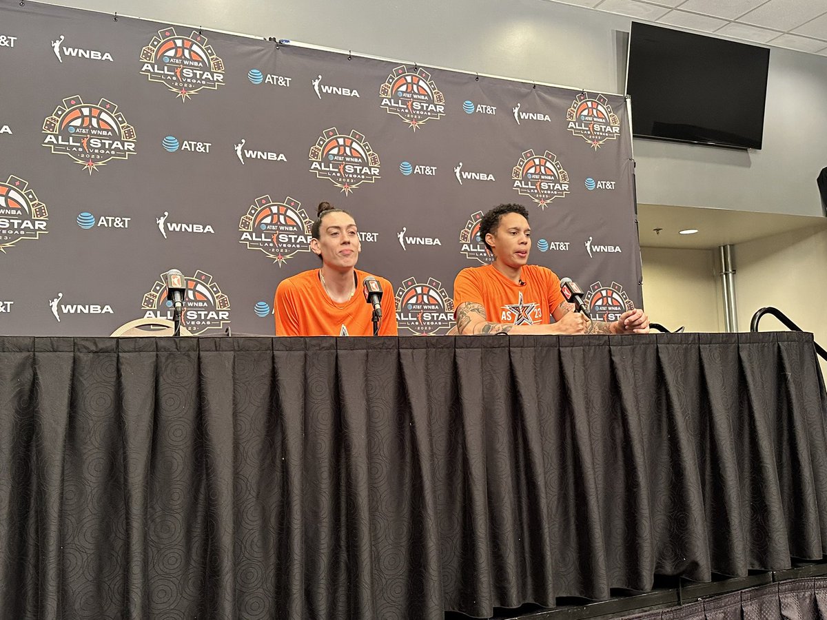 Starting the Team Stewie portion of pressers with Stewie & BG #ValleyTogether #LightItUpNYL #WNBA #WNBATwitter #MoreThanGame #WNBAAllStar @IAmSoulTronik @LoIra_BTW @stepheelovell @ShotBySBD @BeyondTheW