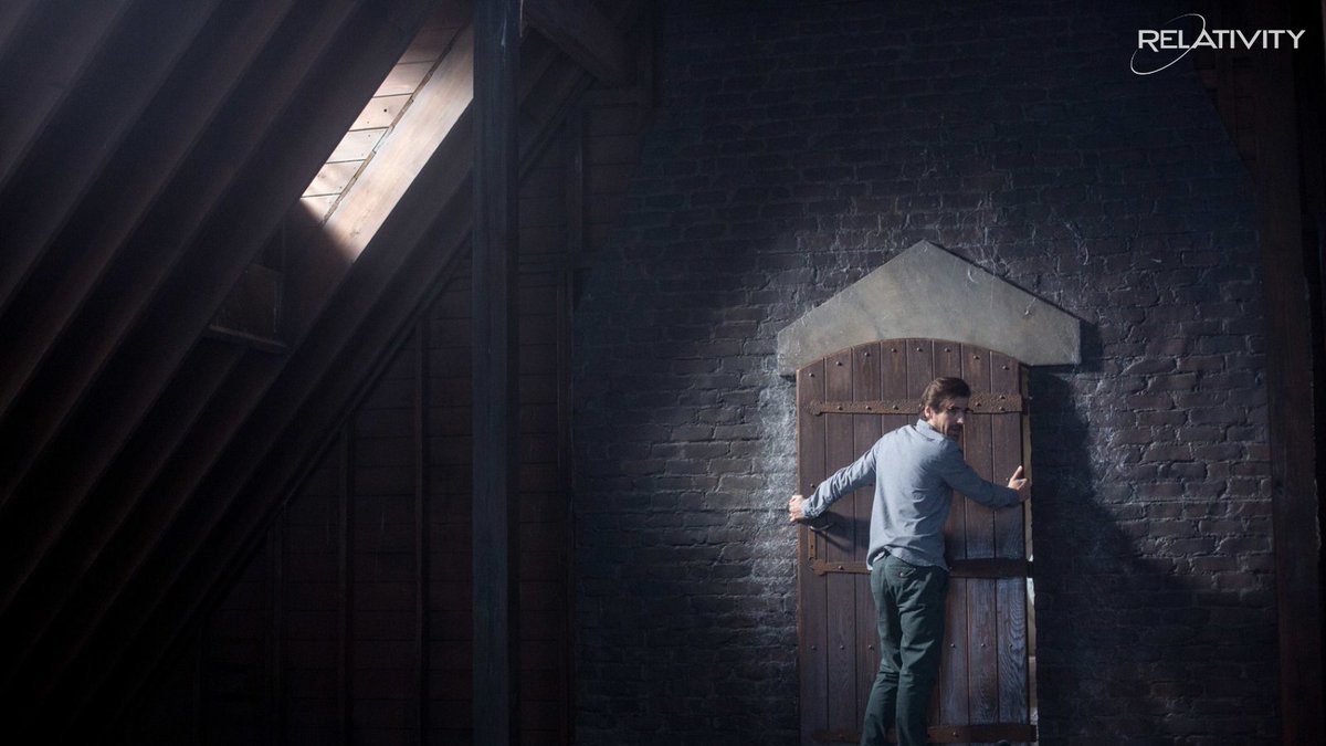 Relativity's tweet photo. Shine a light on your darkest fears. Get inside #TheDisappointmentsRoom
https://t.co/ZWVGKw6ASy 🔐
#RelativityMedia #KateBeckinsale #LucasTill #WentworthMiller #NightmareFuel #PsychologicalHorror #ChillingTale #Haunted #Mystery #HorrorMovies #HorrorMovieFan #Cinéma https://t.co/pVYQRbePzY