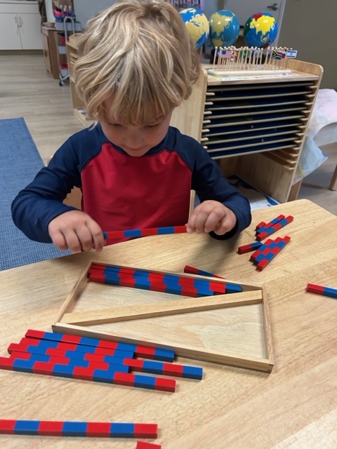 VMPPolaris's tweet image. “The human hand allows the mind to reveal itself.” - Maria Montessori 

#montessori #math #numberrods #polaris