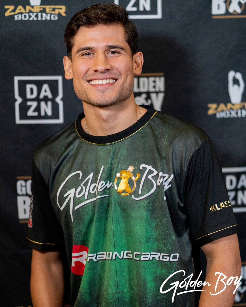 GoldenBoyBoxing's tweet photo. All smiles before weighing in today ⚖️
🥊 @aaronsa97 
🥊 @sugarcaneboxing 
🥊 Gregory Morales

Stay tuned for official weights from Mexico City for #PicassoNgebinyana https://t.co/jKWixosLiu