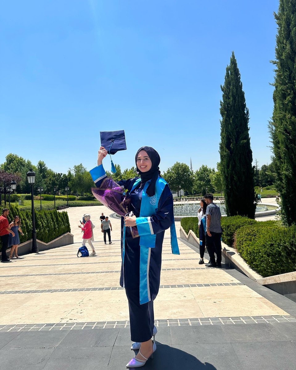 Bu profil artık tam anlamıyla ECZACI 👩🏻‍🎓🫶🏻🥳
