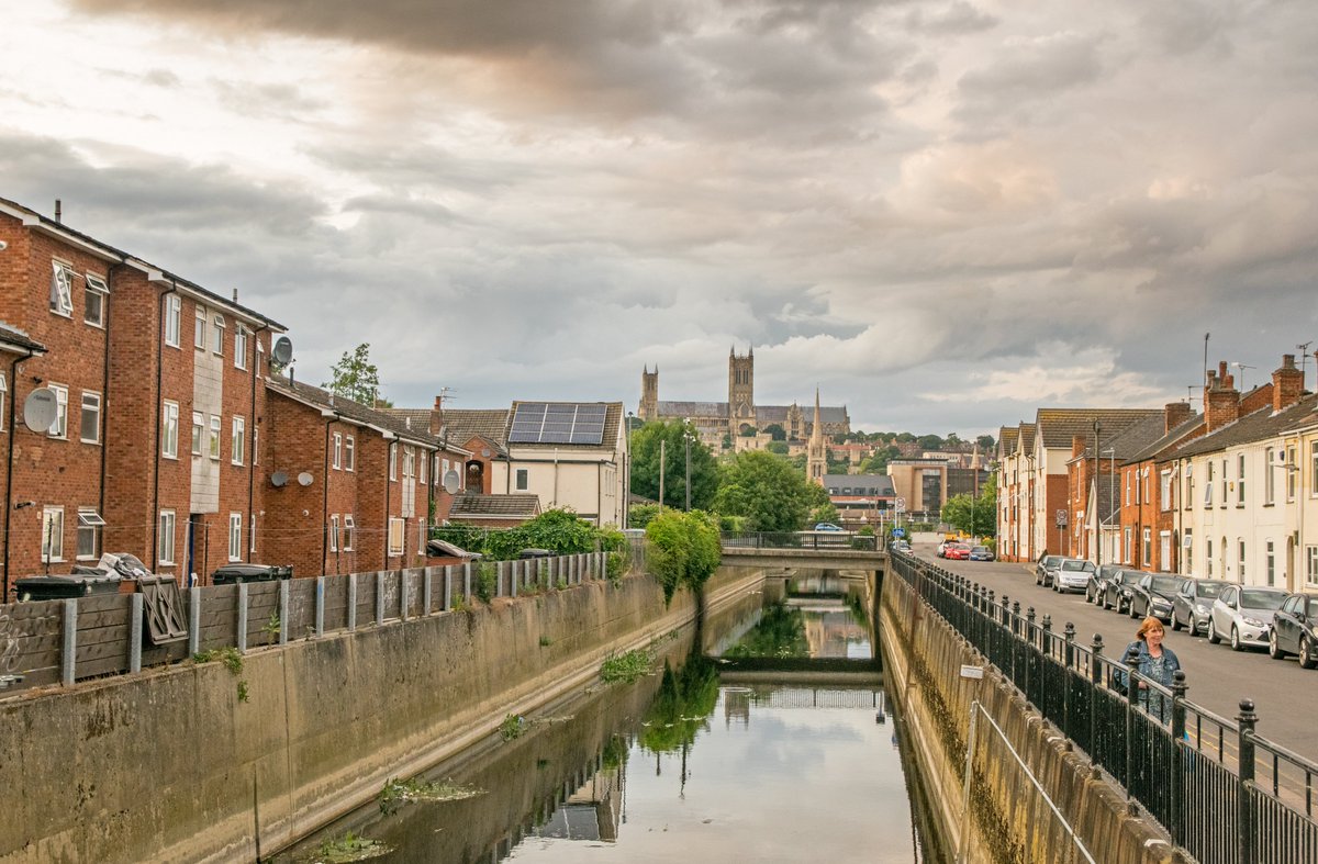 John Bennett (@jpbphotography) on Twitter photo Beauty and the Beast - Lincoln Cathedral from Sincil Drain! <a href="/visitlincoln/">Visit Lincoln</a> <a href="/LincsCathedral/">Lincoln Cathedral</a> <a href="/BBCRadioLincs/">BBC Lincolnshire</a> <a href="/unilincoln/">University of Lincoln, UK</a> <a href="/LincsSkies/">Lincolnshire Skies</a> <a href="/StormHour/">#StormHour</a> #LincsConnect #Lincolnshire Beauty and the Beast - Lincoln Cathedral from Sincil Drain! <a href="/visitlincoln/">Visit Lincoln</a> <a href="/LincsCathedral/">Lincoln Cathedral</a> <a href="/BBCRadioLincs/">BBC Lincolnshire</a> <a href="/unilincoln/">University of Lincoln, UK</a> <a href="/LincsSkies/">Lincolnshire Skies</a> <a href="/StormHour/">#StormHour</a> #LincsConnect #Lincolnshire
