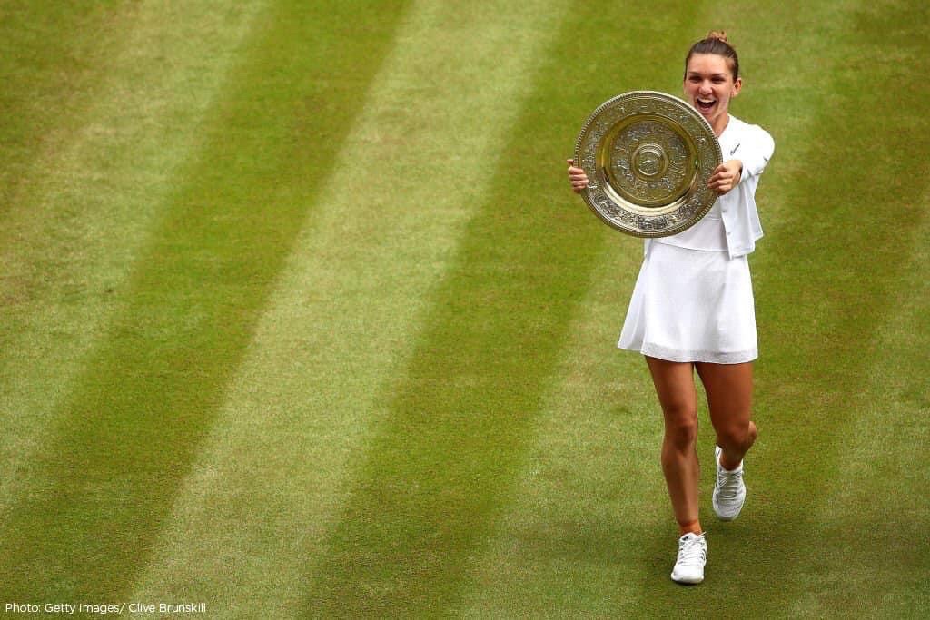 On this day @Simona_Halep won #wimbledon . It’s a chaotic time for Simo and her fans so here’s an incredible article from @NewYorker (2019). Haide Simo, you’ll come back stronger! 
https://t.co/Qienx8oB2s https://t.co/Gge6PgRBtH