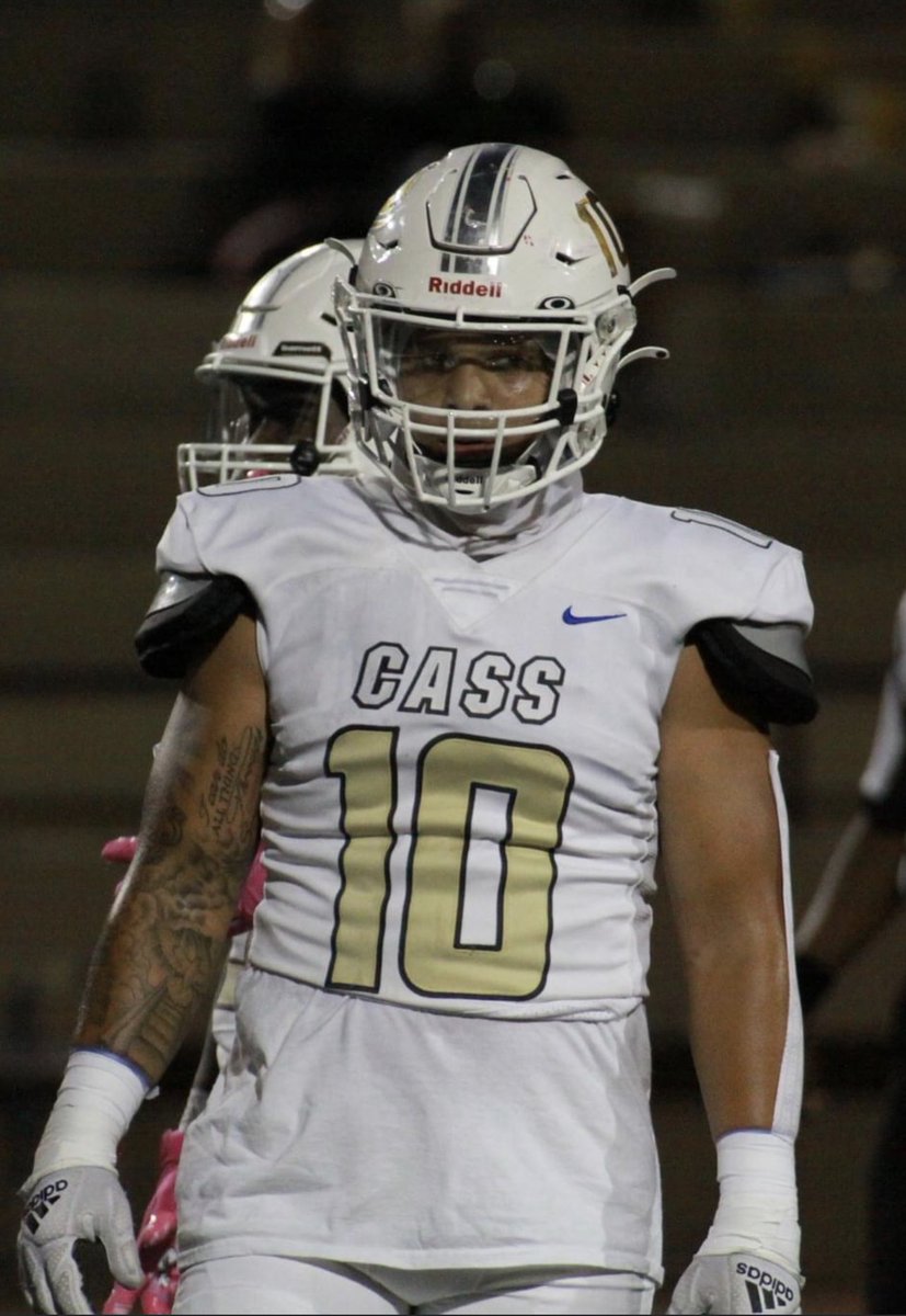 Gates_CassHC's tweet photo. Happy Birthday to one of the OG’s. @CassFootball @RustyMansell_ @OfficialGHSA @GHSFdaily #1stteamallstate https://t.co/pKIBJqmFjE