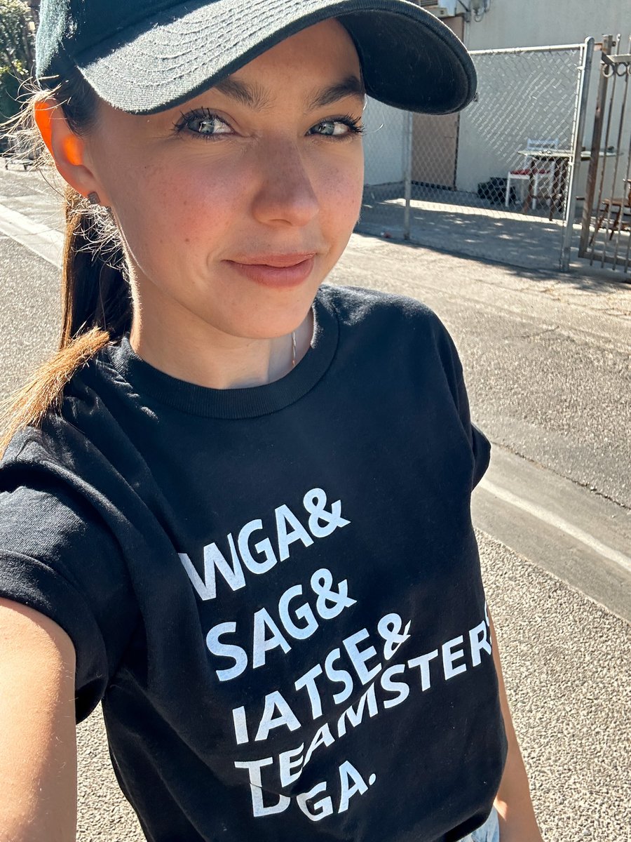 SamanthaDockser's tweet photo. tomorrow is my birthday &amp; all I want is for the amptp to give us a fair deal #SagAftraStrong https://t.co/U9buv0Oo6V