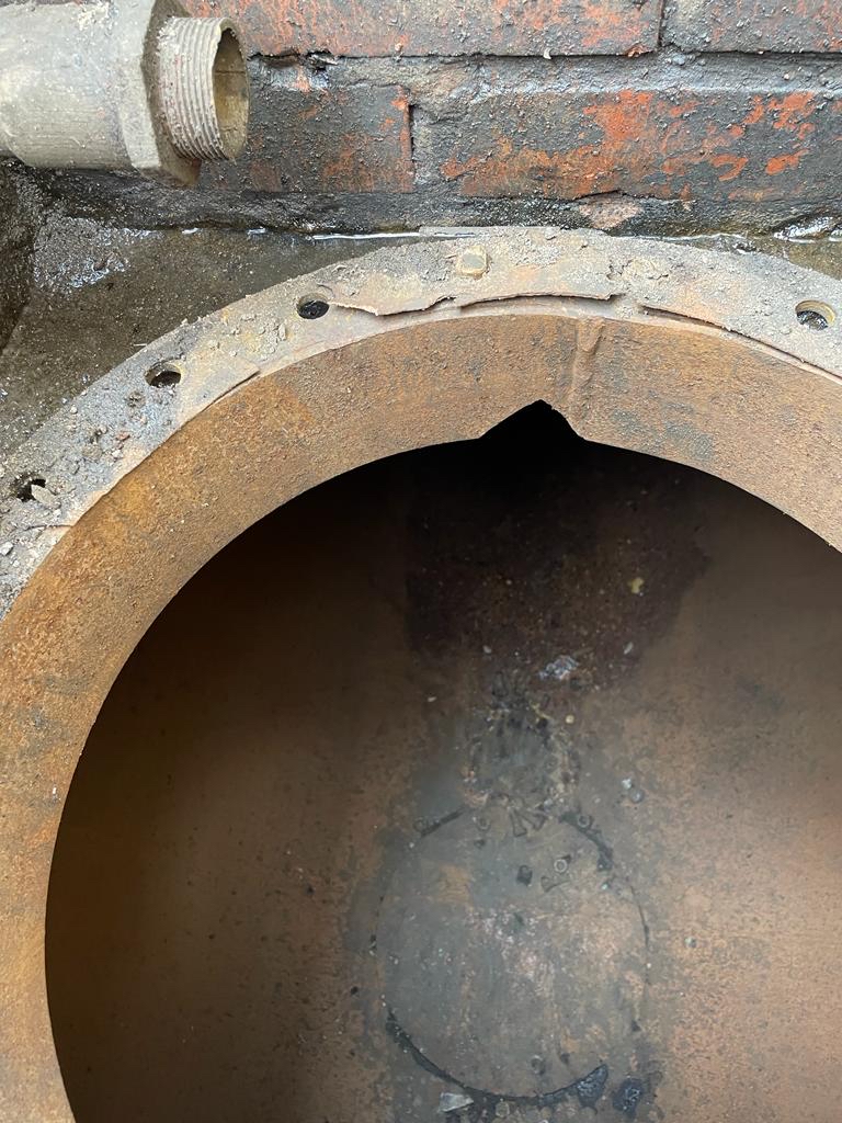 dptanks's tweet photo. Call us for fuel tank decommissioning. Today, the team have successfully made safe this underground petrol tank in Shakespeare’s country, Stratford-upon-Avon. The tank was de-gassed before in-filling using a cement-based product. https://t.co/5Pzgd9pT3o