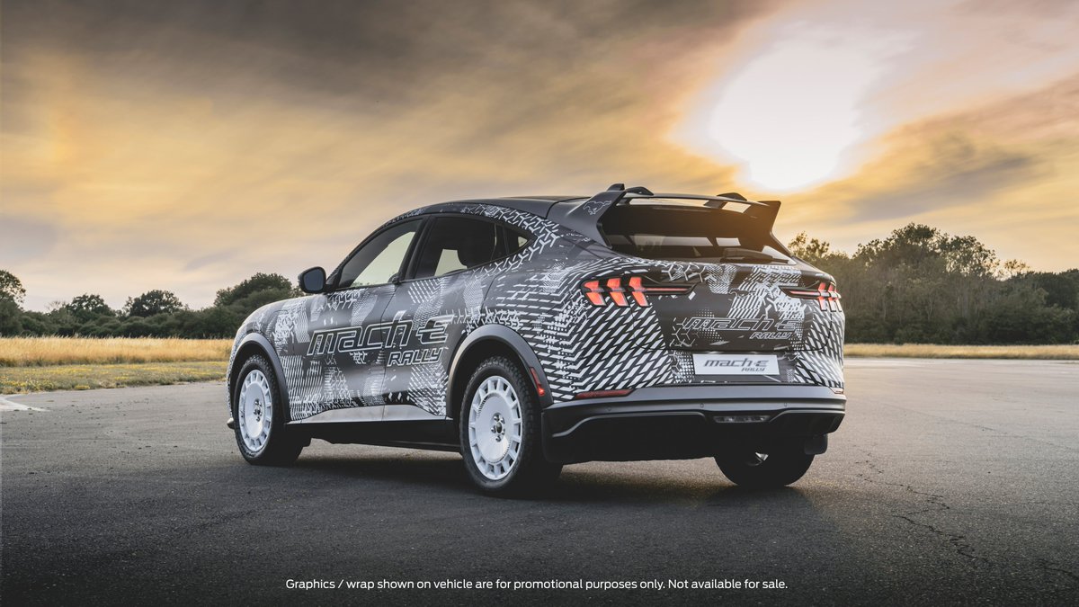 EVcom's tweet photo. #EVDaily | This is @FordMustang Mach-E Rally, Ford's first electric vehicle designed for off-road driving on gravel and dirt. It was recently unveiled at the Goodwood Festival of Speed in England. 

The heart of the vehicle is Ford's MagneRide system, which is specially tuned for off-road performance. This system uses magnetically controlled dampers to adjust the ride, giving you a comfortable drive in the city or an exciting off-road experience. 

We've already seen this suspension in the 2023 Ford Mustang GT and Mustang Mach-E GT Performance Edition.

To make sure you have a good grip on the road, Ford has also included the right wheels and tires for the job.

#FordMustang #MachERally #Offroad #ElectricVehicle #FOS #FOSgoodwood