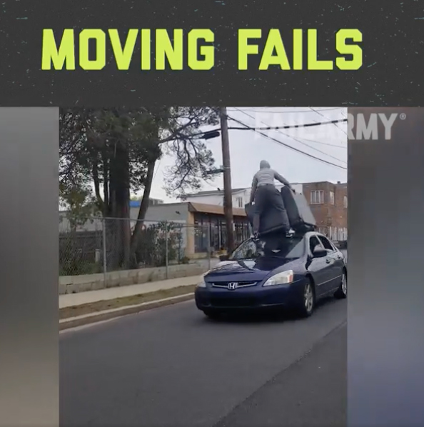 All_State_Mover's tweet image. It's been a minute since we posted one of these, but this one was too crazy not too! Facing backwards! 🤯

#FridayFail #FridayFails #MovingFails #FridayFunny