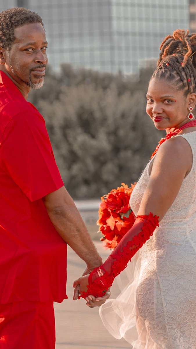 TopCarterEnt's tweet image. Cheers to 10 years to Trylise &amp;amp; Rodrick, such a beautiful shoot, and I want to thank them for the opportunity. They definitely showed up and showed out for this one. Congratulations…💪🏽
#photography #anniversary #sonya7iii #winstonsalem #downtown